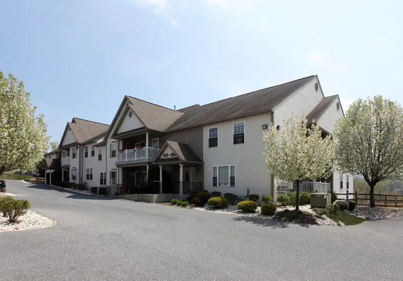 Grecian Terrace Village Apartments Penn Ave @ 101-137 Grecian Terrace, Sinking Spring, PA 19608